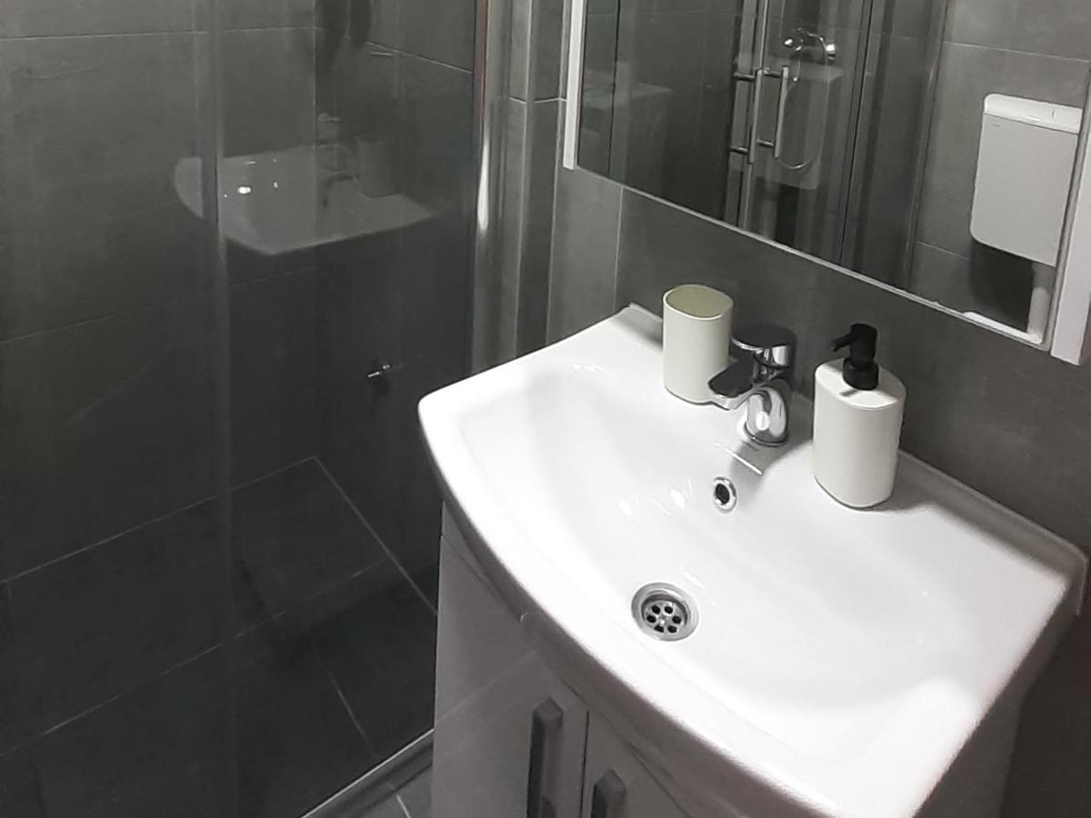 Apartman Una Sremski Karlovci Ngoại thất bức ảnh